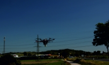 Drohnenaufnahme einer Hochspannungsleitung mit Laserscanner - Für eine größere Darstellung bitte auf das Bild klicken Drohnenaufnahme einer Hochspannungsleitung mit Laserscanner - Für eine größere Darstellung bitte auf das Bild klicken